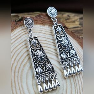 NWT Antique silver dainty tassle drop jhumka/ Indian Pakistani jewellery/